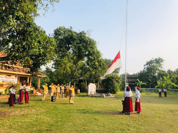 Upacara Hari Senin,24 Juli 2023